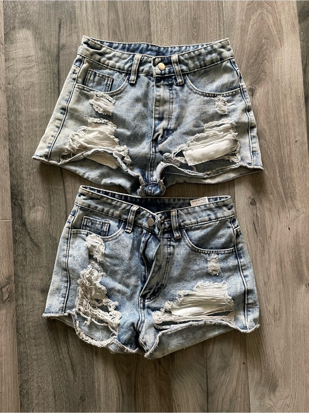 SHEIN Light Blue Distressed High-Rise Denim Shorts